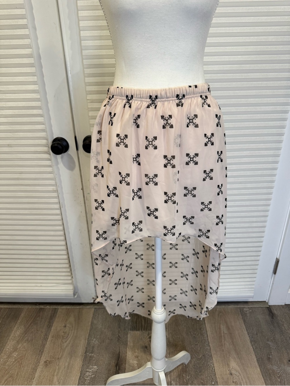 H&M Pink High-Low Printed Chiffon Skirt 1013